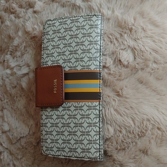 NWT Fossil Madison Tab Clutch Wallet Leather Trim - Picture 2 of 12